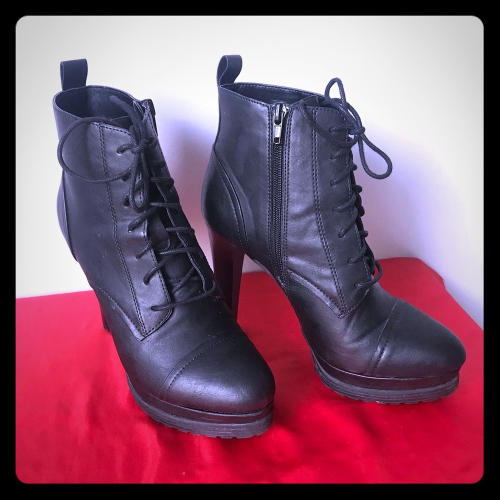 Black lace up boot platform stiletto size 7